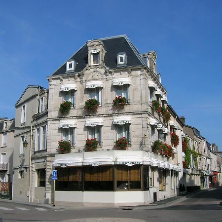 Hotel Restaurant Des Remparts ショーモン エクステリア 写真