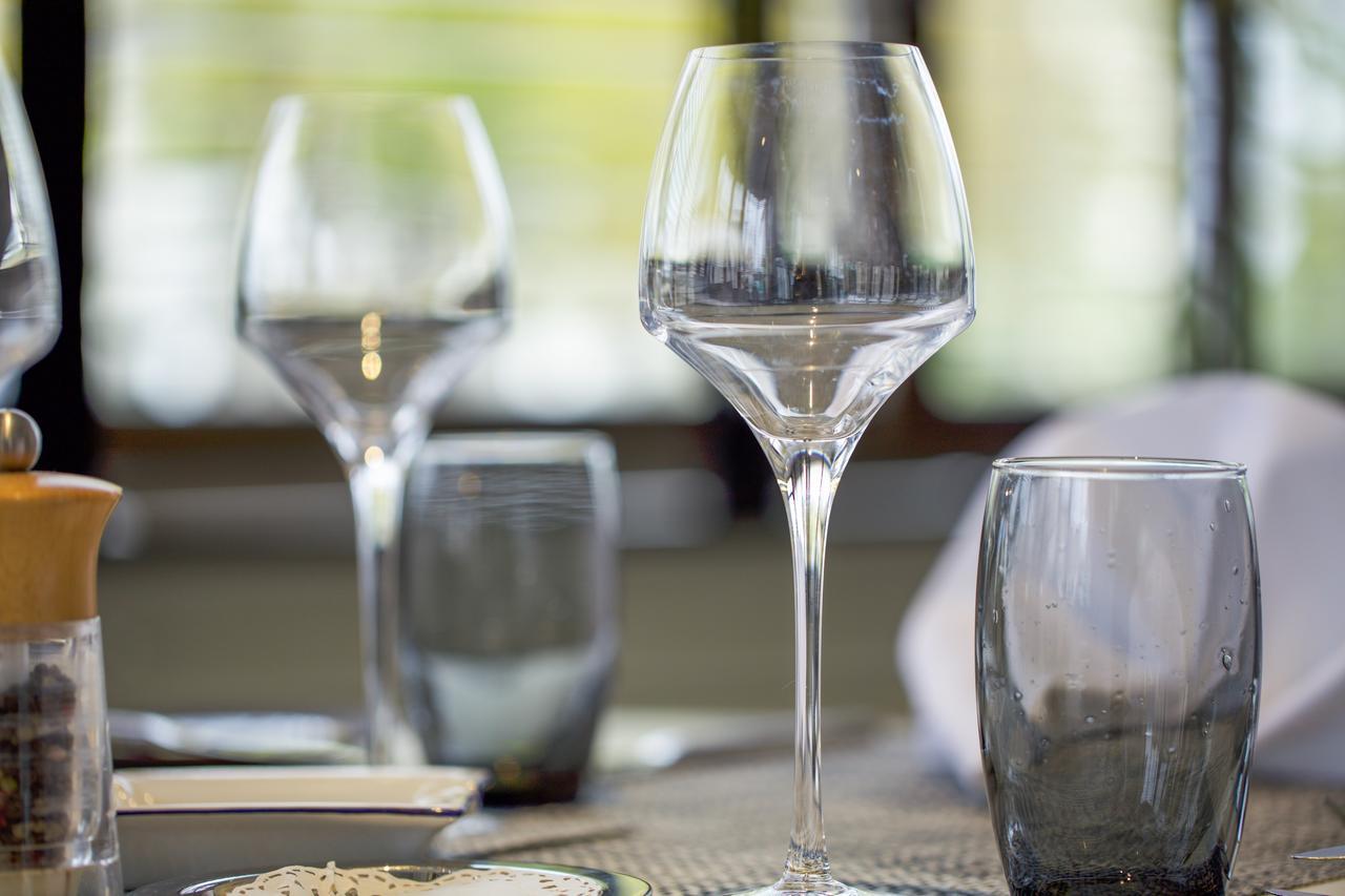 Hotel Restaurant Des Remparts ショーモン エクステリア 写真